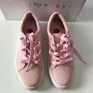 1 hr sale 🌹katey perry sneaker 🌹